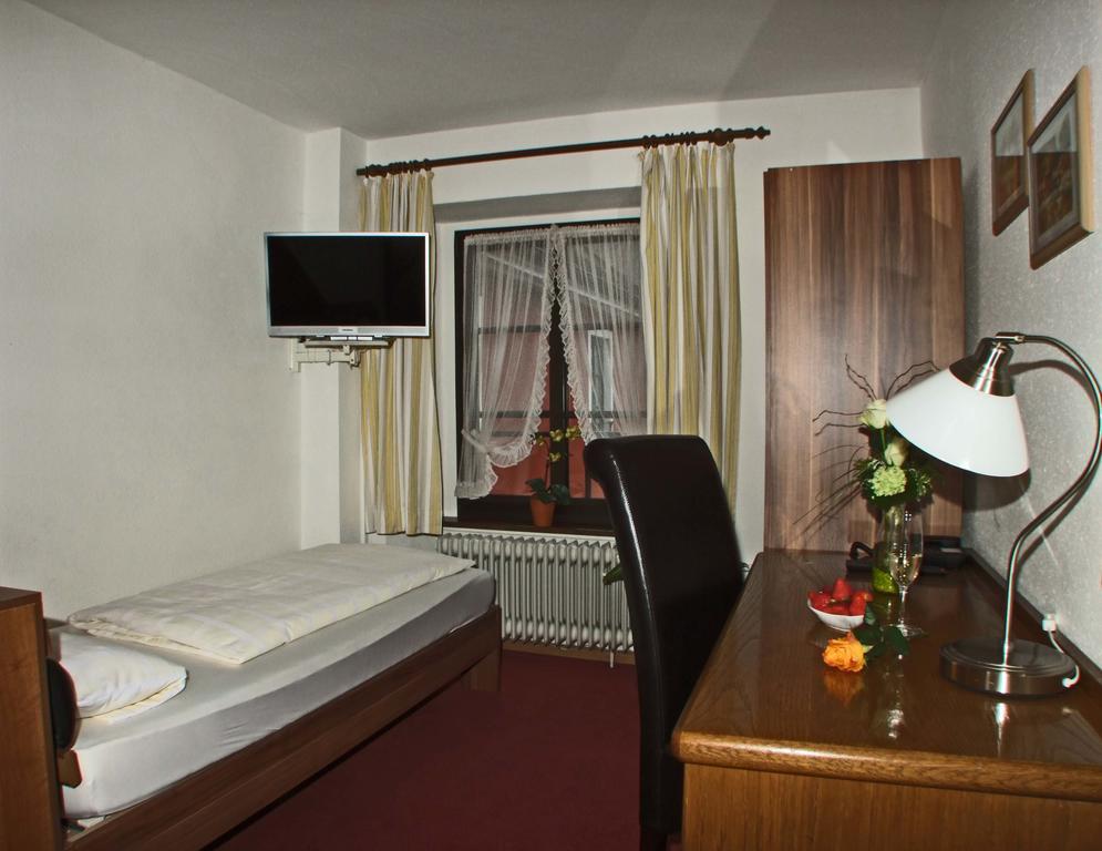 Hotel Beller เคนซิงเงน ภายนอก รูปภาพ